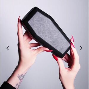 La Femme En Noir Coffin Case